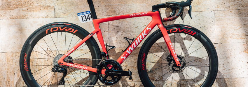 ブエルタ総合優勝記念「Vuelta ‘Rojo’ Tarmac SL7 LTD」限定フレームセットが抽選販売に！