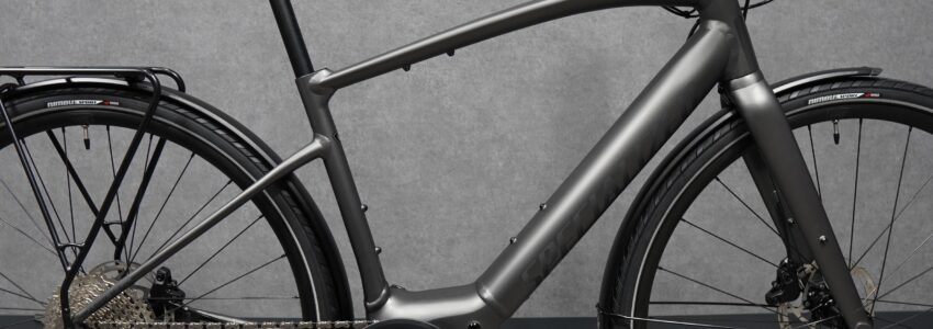 自転車通勤にお勧め！「VADO SL 4.0 EQ」アクセサリーフル装備のeクロスバイク